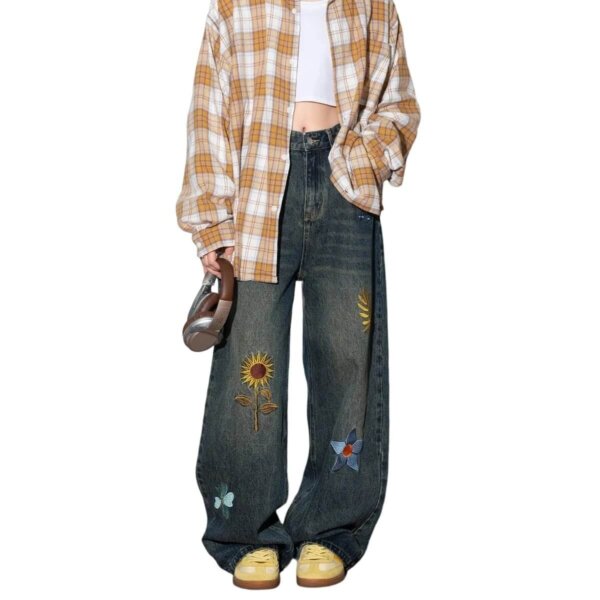 Straight-leg jeans with sunflower embroidery??2 styles??